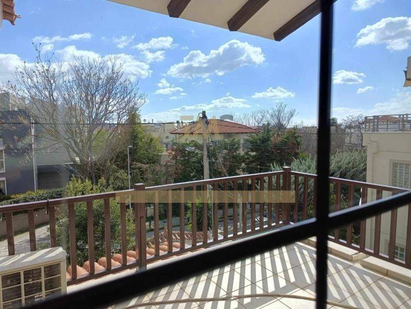 Θέα από μπαλκόνι