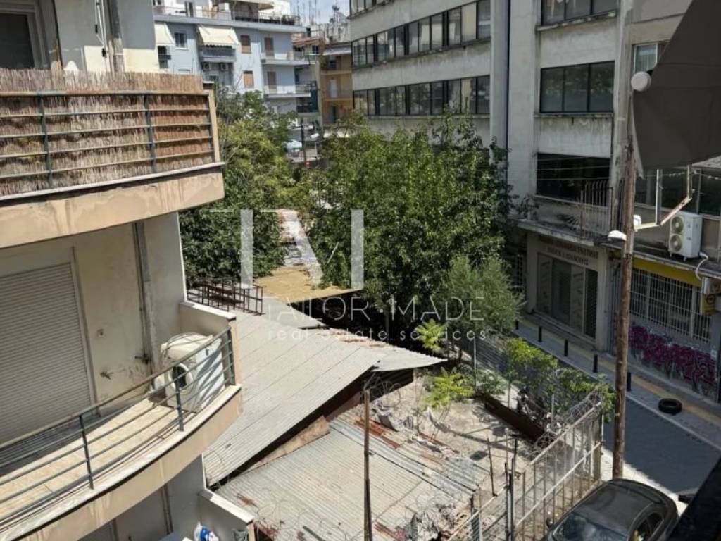 Θέα από μπαλκόνι