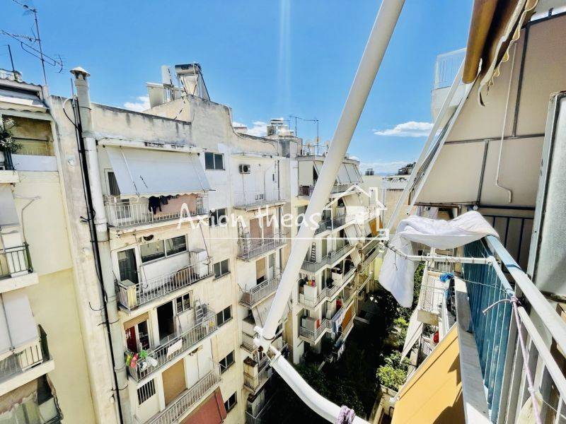 Θέα από μπαλκόνι