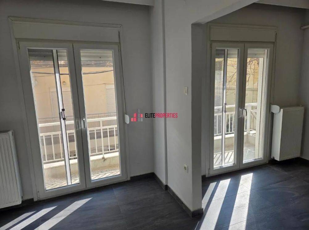 ΔΩΜΑΤΙΟ-ΣΑΛΟΝΙ