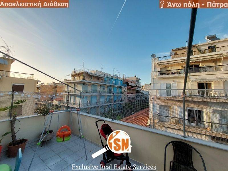 Θέα από μπαλκόνι