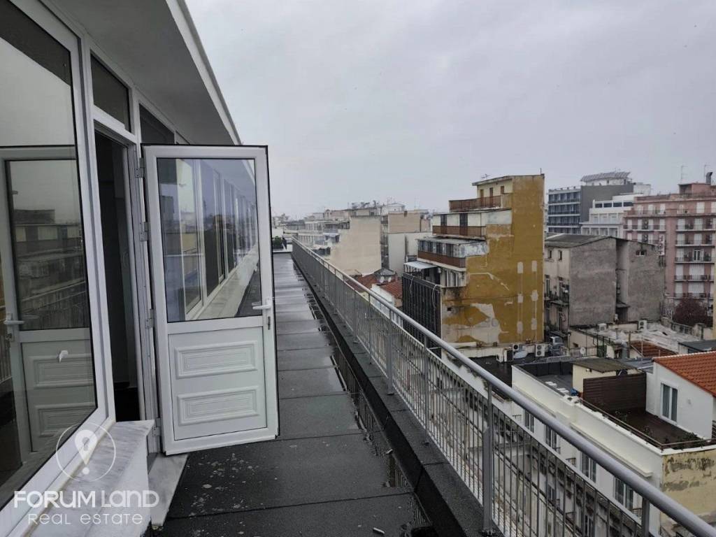 Forumland Real Estate, Βεράντες