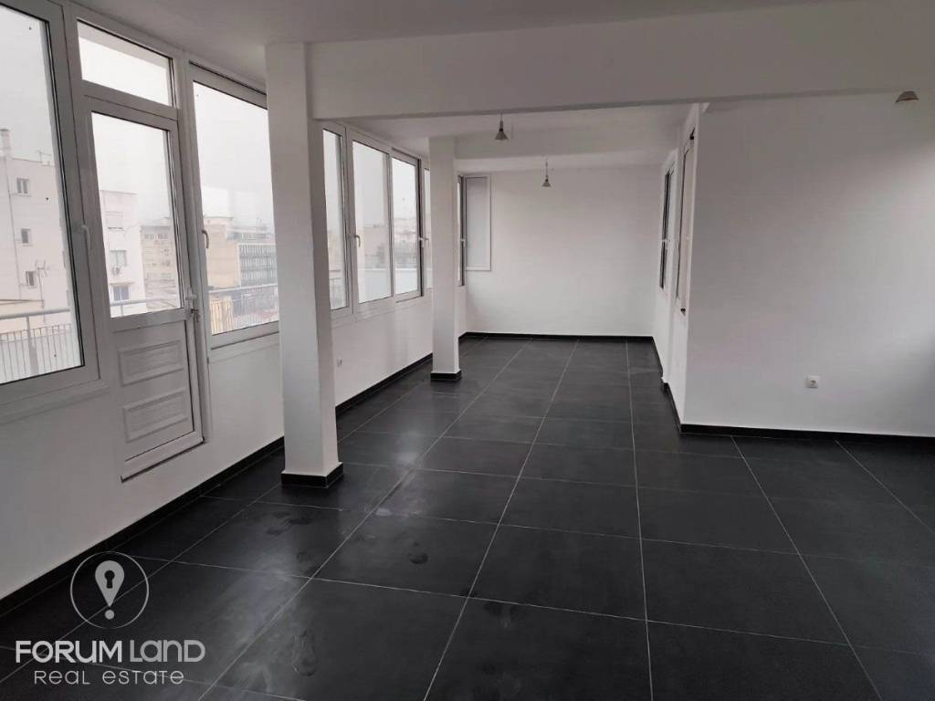 Forumland Real Estate, Εσωτερική όψη