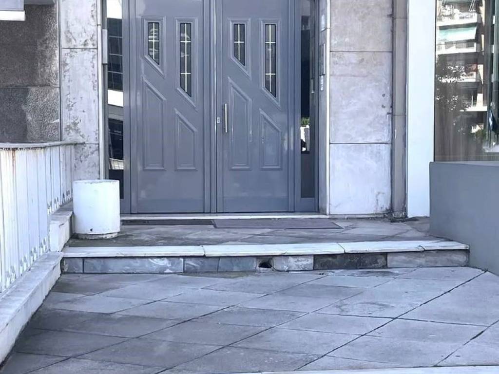 Κεντρική είσοδος