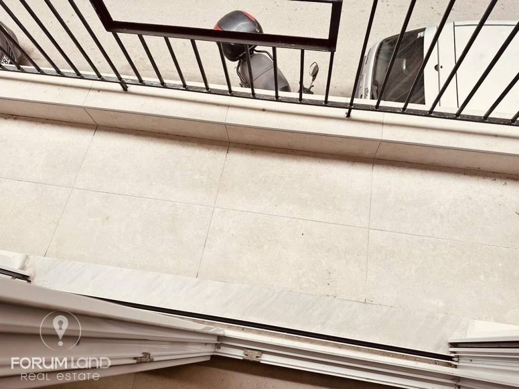 Forumland Real Estate, Βεράντες