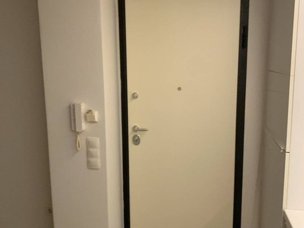 Forumland Real Estate, Eisodos