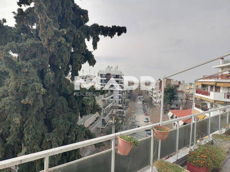 Θέα από μπαλκόνι