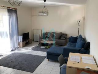 Ενιαίος χώρος κουζίνας - καθιστικού - τραπεζαρίας