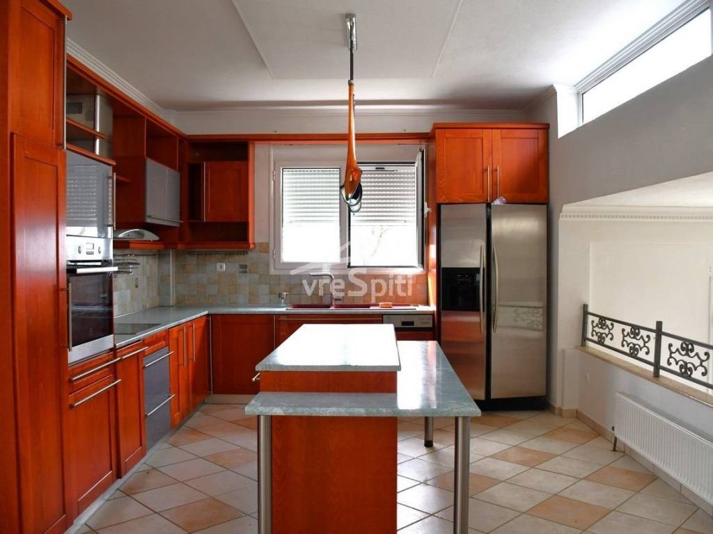 ΑΠΟΨΗ ΚΟΥΖΙΝΑΣ