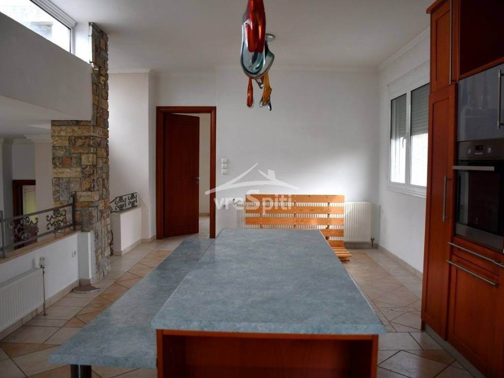 ΤΡΑΠΕΖΑΡΙΑ