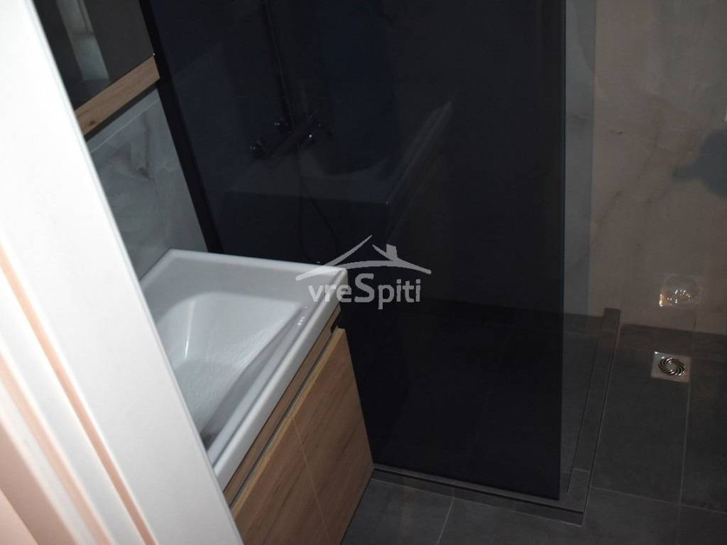 ΑΠΟΨΗ ΛΟΥΤΡΟΥ