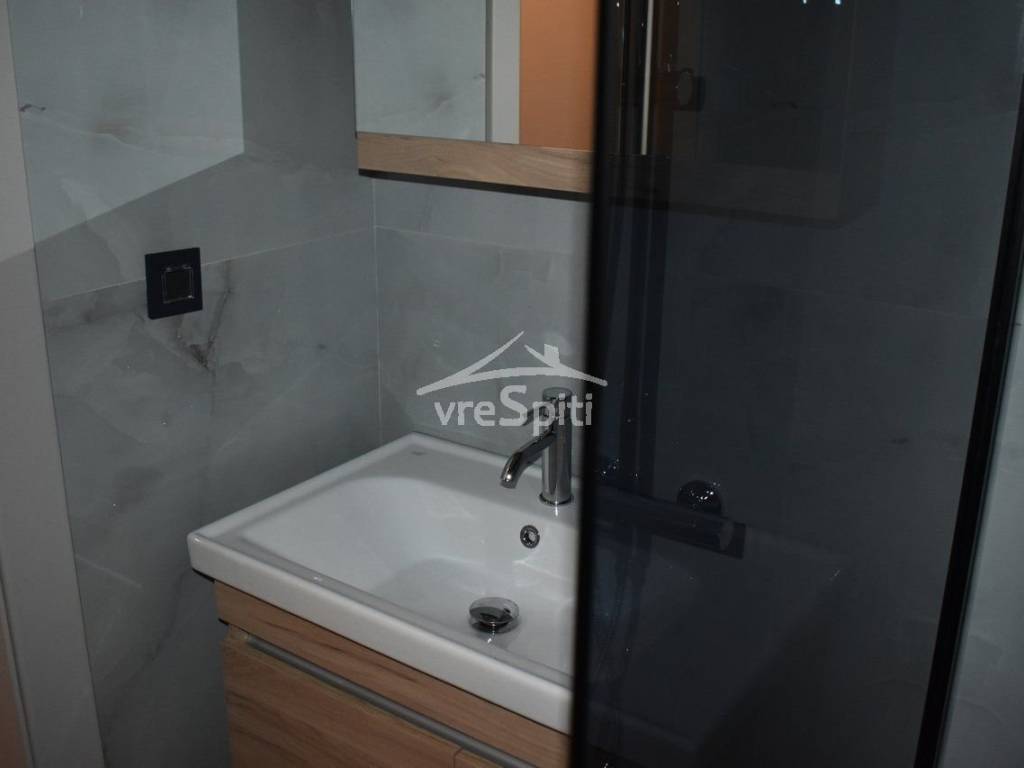 ΑΠΟΨΗ ΛΟΥΤΡΟΥ