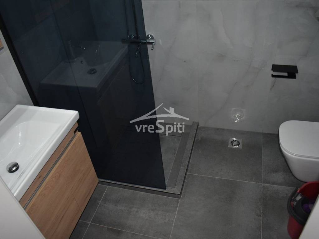 ΑΠΟΨΗ ΛΟΥΤΡΟΥ