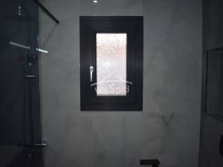 ΠΑΡΑΘΥΡΟ ΛΟΥΤΡΟΥ