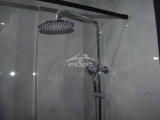 ΚΑΜΠΙΝΑ ΛΟΥΤΡΟΥ