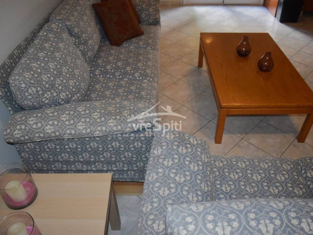 ΑΠΟΨΗ ΣΑΛΟΝΙΟΥ-ΕΠΙΠΛΩΝ