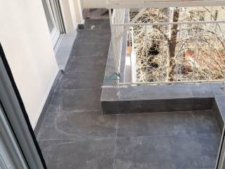 Οπίσθιο Μπαλκόνι