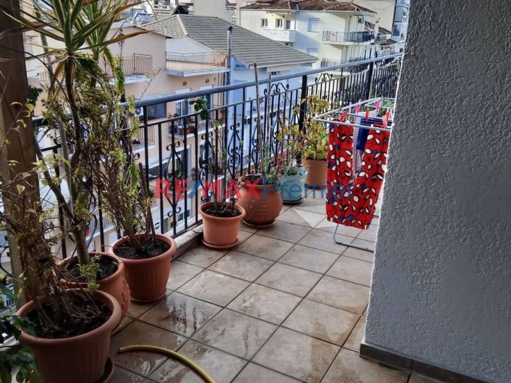 Θέα από μπαλκόνι