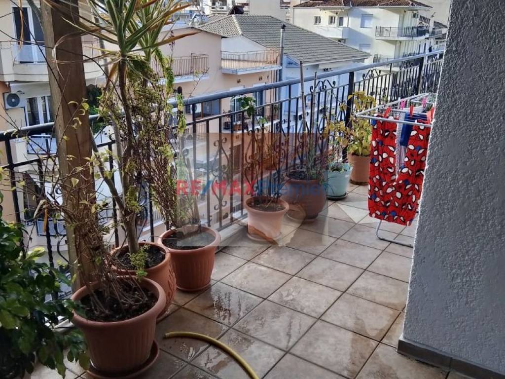 Θέα από μπαλκόνι