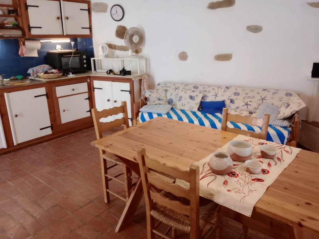 Σαλόνι με τραπεζαρία