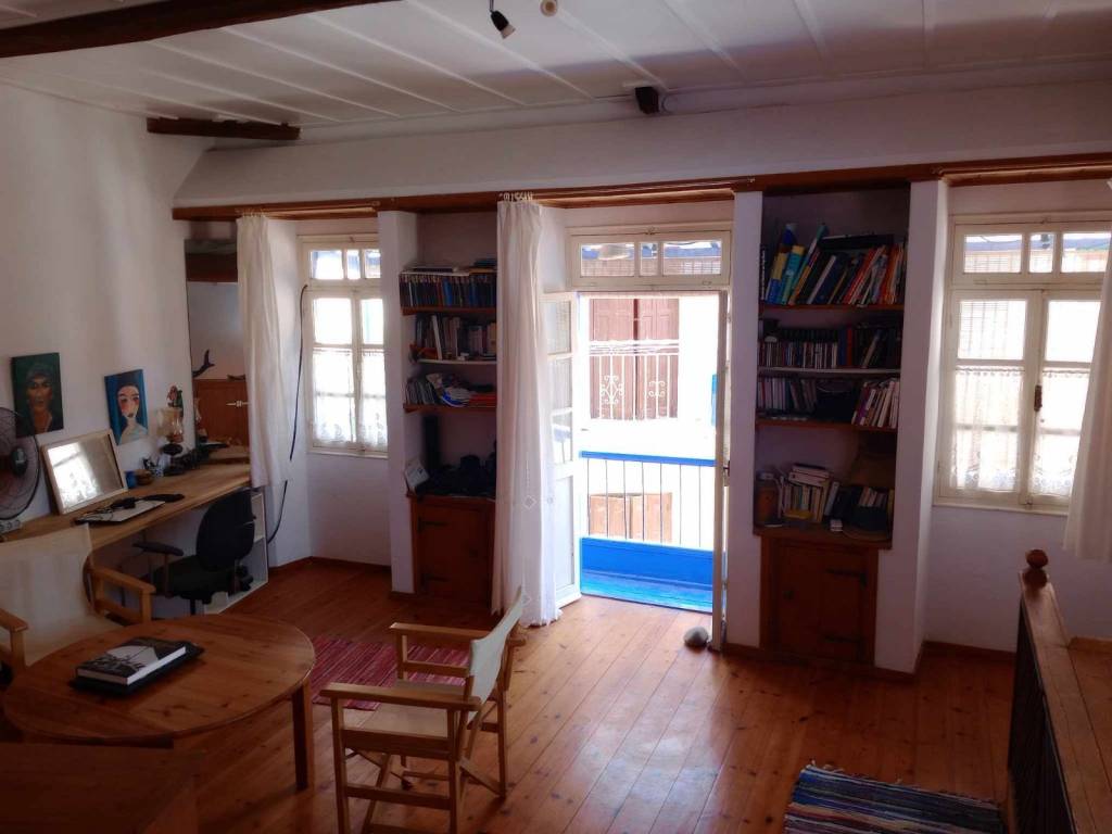 Saloni poy mporei na ginei kai deytero ypnodomatio