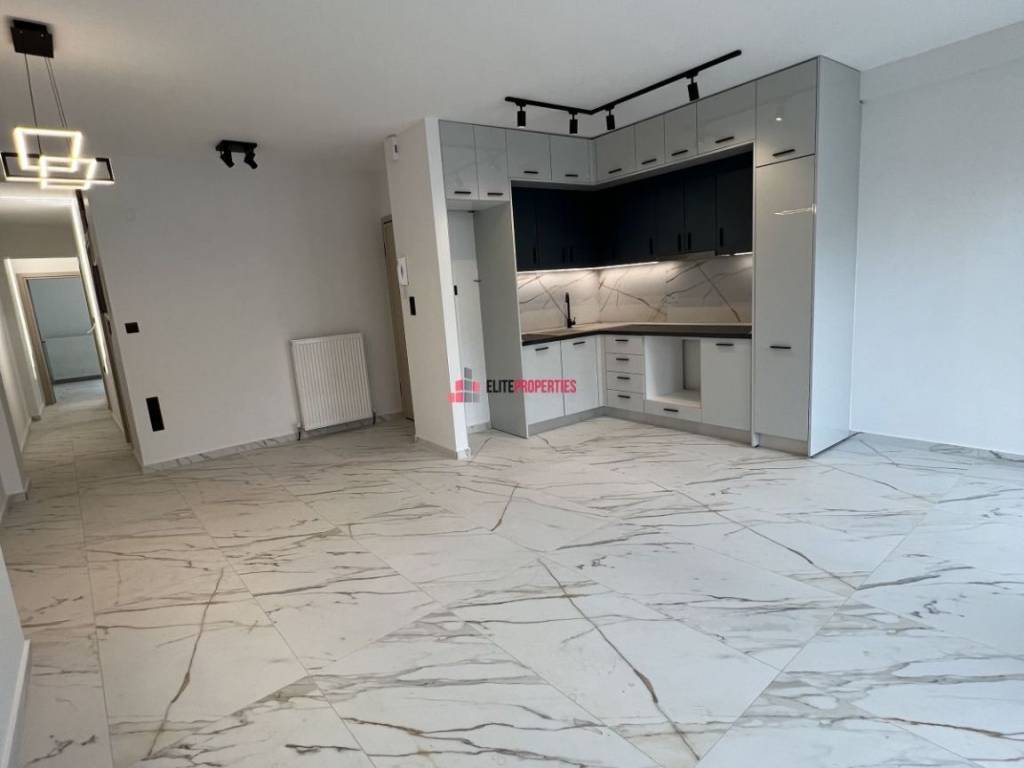 ΣΑΛΟΚΟΥΖΙΝΑ