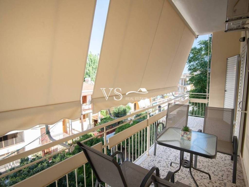 Θέα απο μπαλκόνι