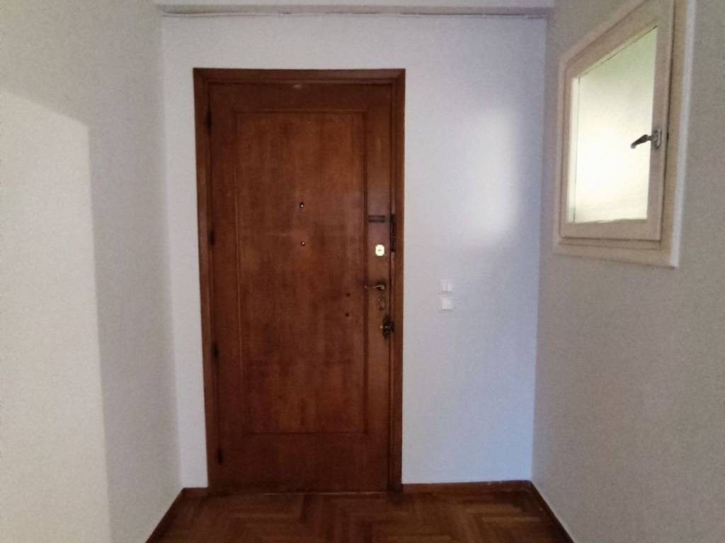 είσοδος - χωλ