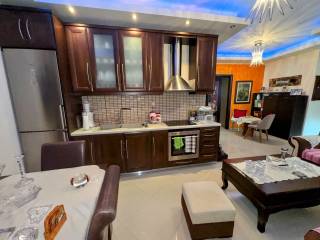 κουζίνα και σαλόνι