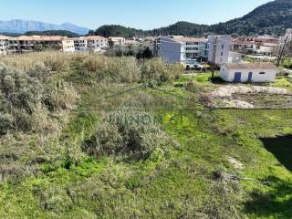 Το επίπεδο οικόπεδο