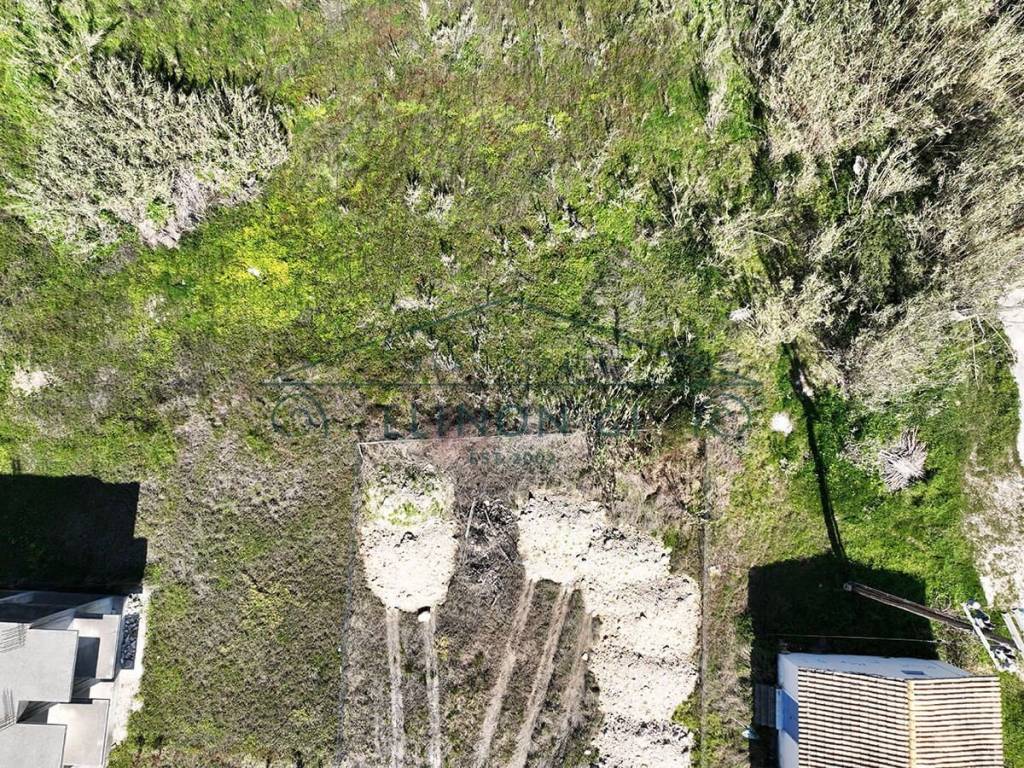 Το επίπεδο οικόπεδο