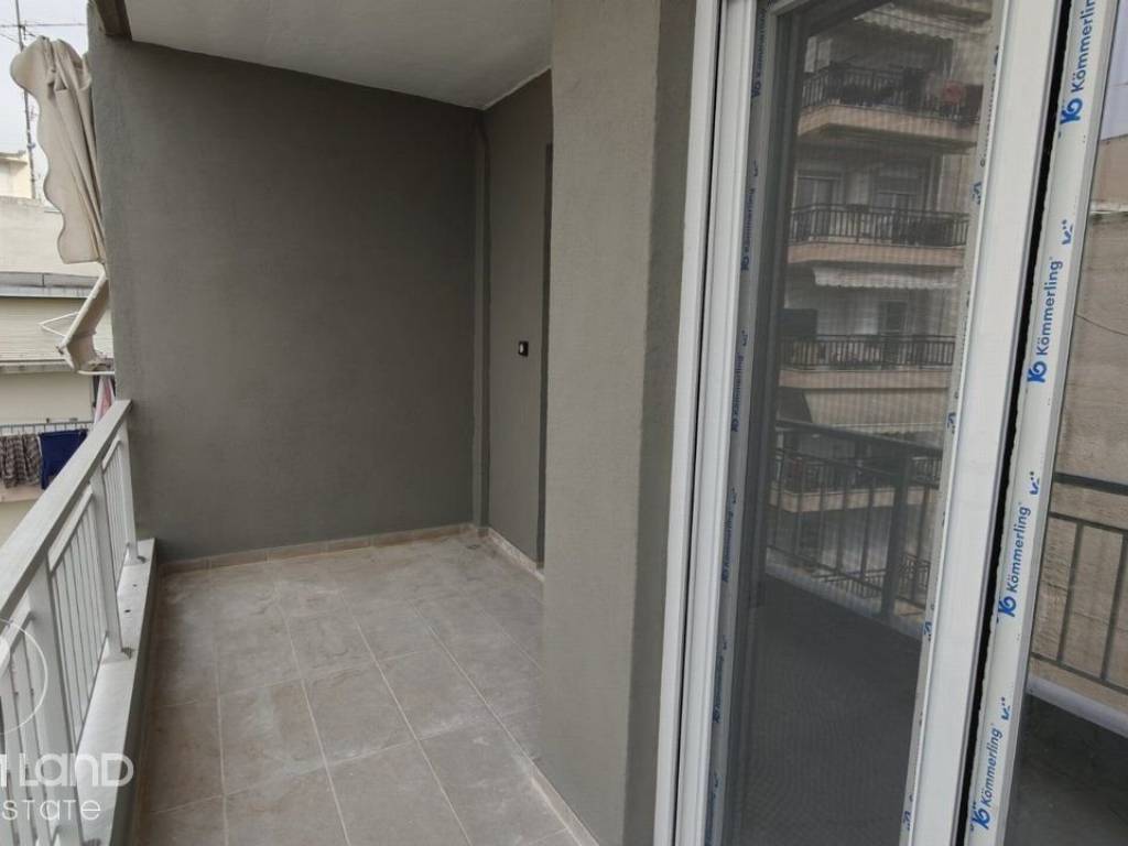 Forumland Real Estate, Βεράντες