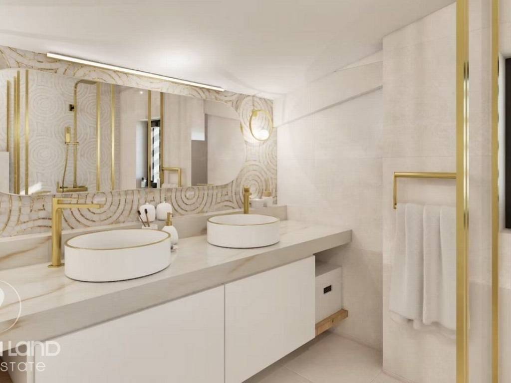 Forumland Real Estate, Μπάνιο