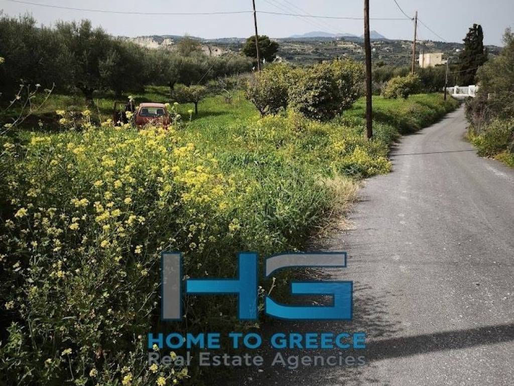 Οικόπεδο 5.500 τ.μ. με θέα Κορινθιακό