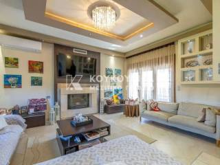 Σαλοκουζίνα