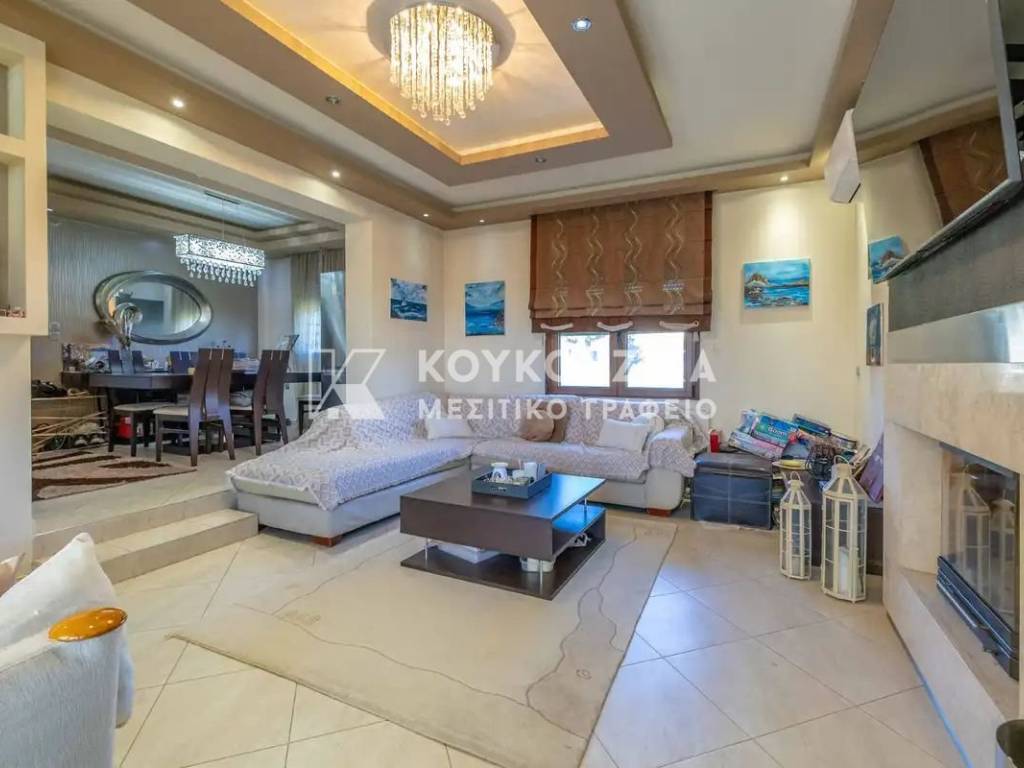 Σαλοκουζίνα