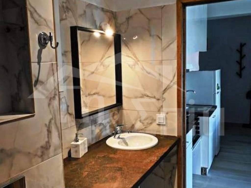 1ος όροφος: Μπάνιο