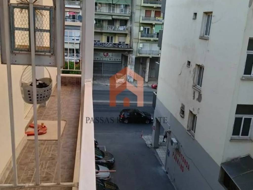 Θέα απο μπαλκόνι