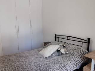 Enoikiase pleros anakainismeno kai epiplomeno diamerisma