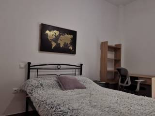 Enoikiase pleros anakainismeno kai epiplomeno diamerisma