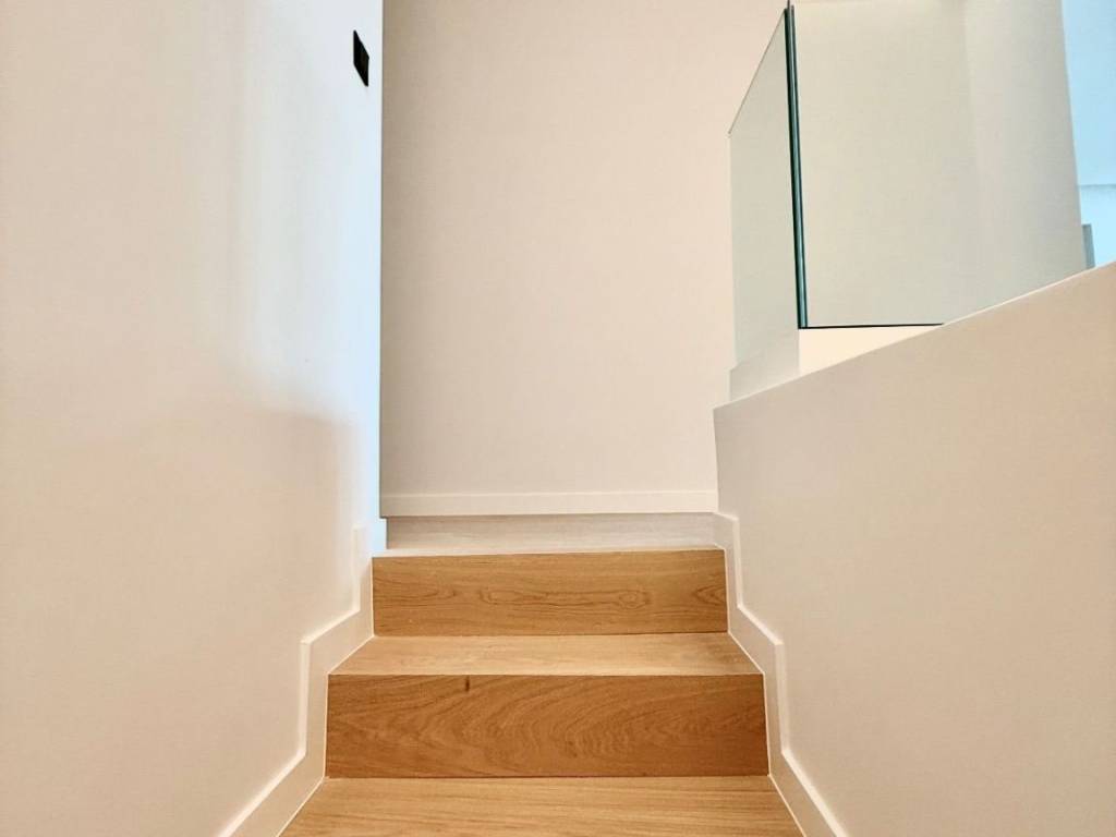 Skales poy odegoyn ston 1o oropho