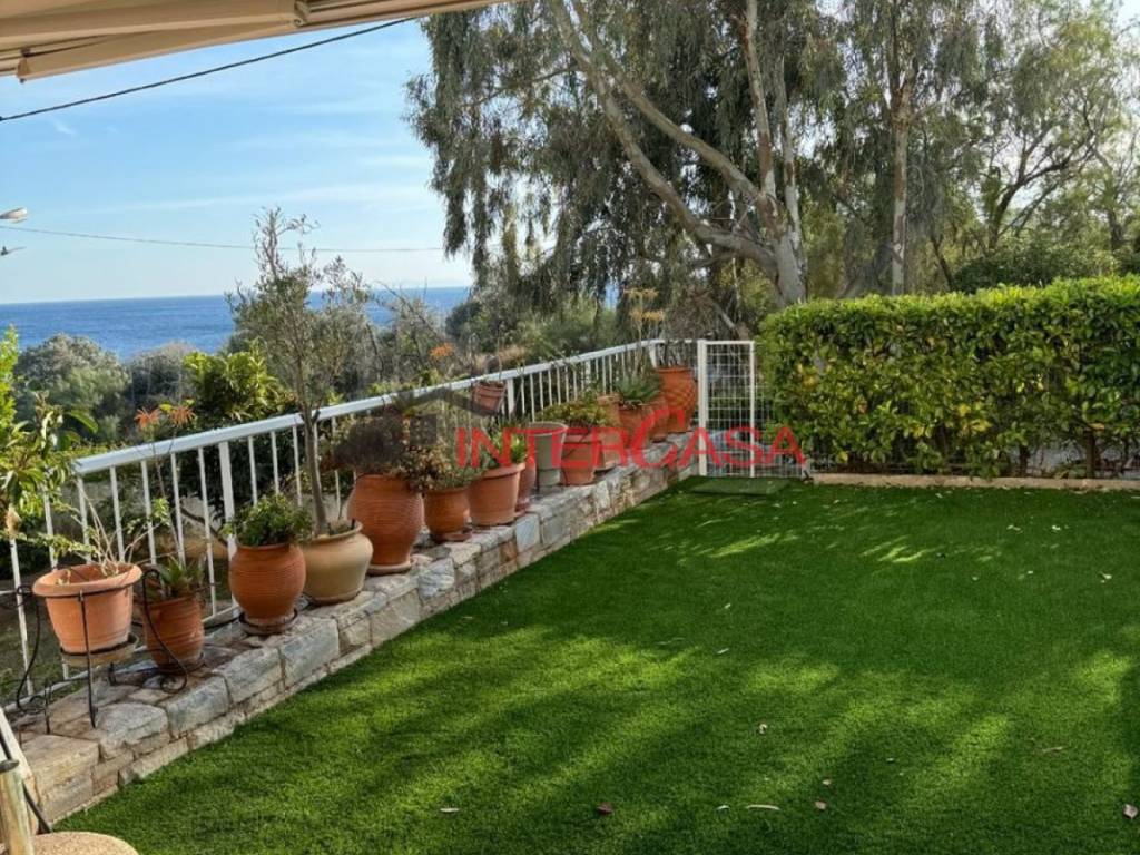 Θέα από μπαλκόνι