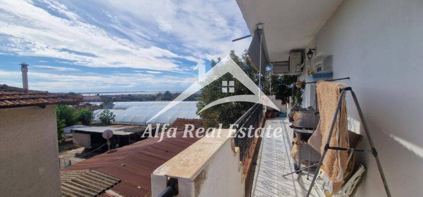 Θέα από μπαλκόνι