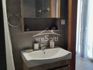 ΑΠΟΨΗ ΛΟΥΤΡΟΥ