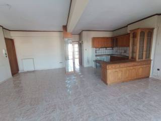 Eisodos, saloni, koyzina