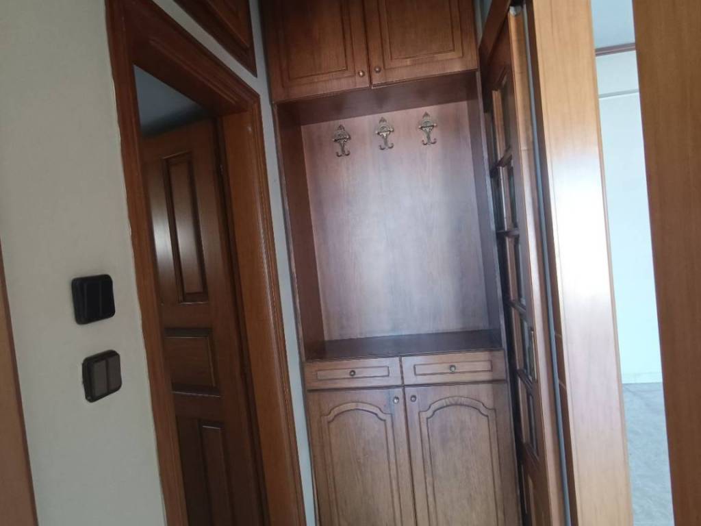 Eisodos ypnodomatioy kai kyrios mpanioy