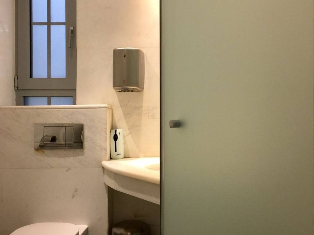 monastiraki_commercial_office_for_rent