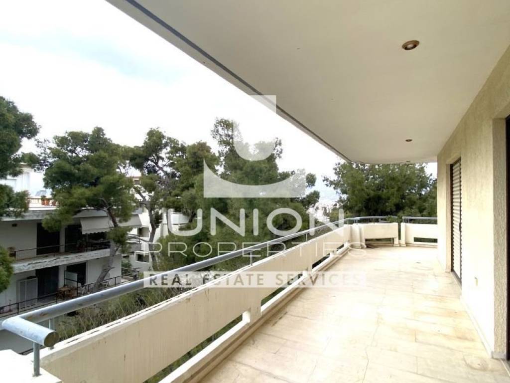 Θέα από μπαλκόνι