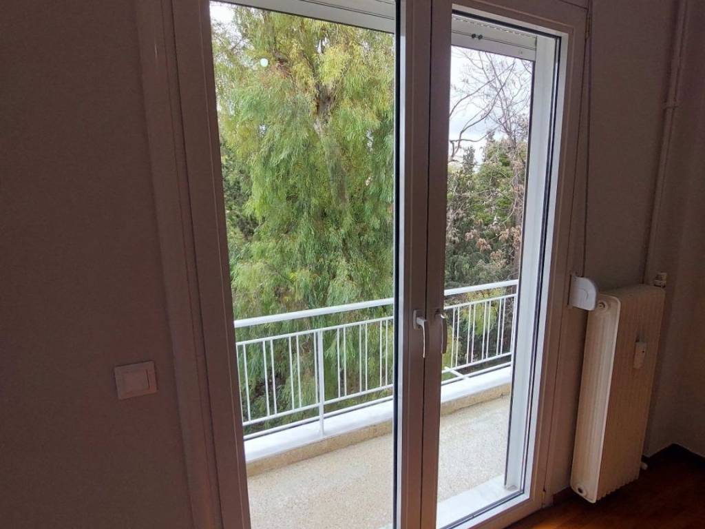 ΘΕΑ ΑΠΟ ΥΠΝΟΔΩΜΑΤΙΟ