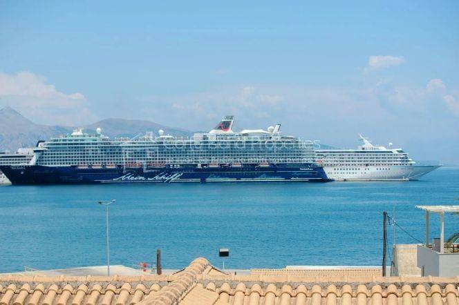 Θέα από μπαλκόνι